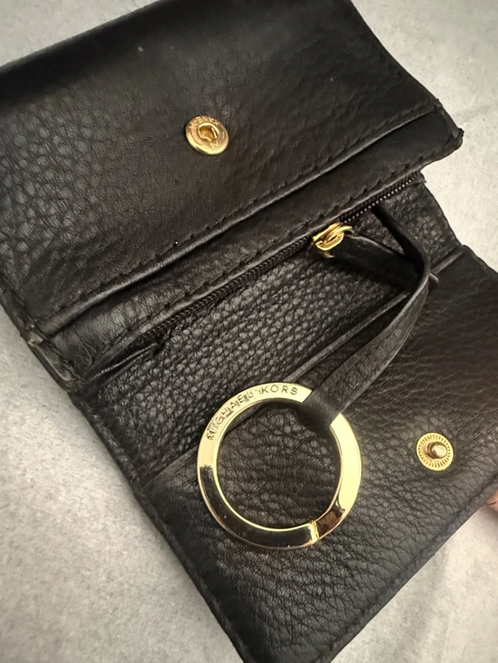 lot of wallets-coach,Fossil,Michael Kors - Picture 5 of 6